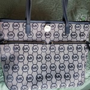 MK purse